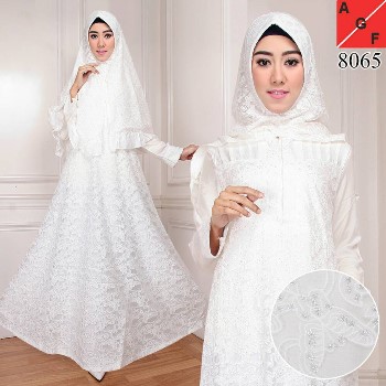 Gamis Putih Kombinasi Brokat Sutra