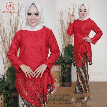 Kebaya Brokat Wisuda Qirany