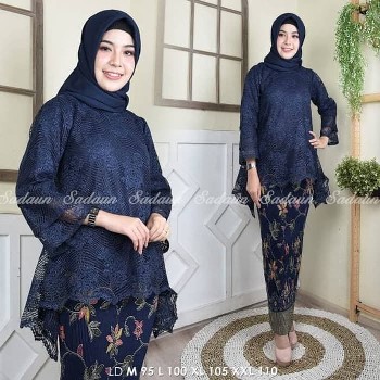 Kebaya Wisuda Hijab Syar'i Sadaun