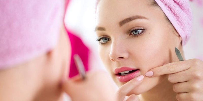 Sering Memencet Jerawat