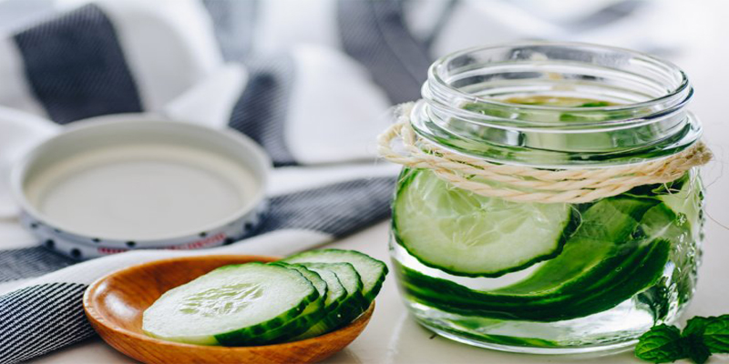 Masker Putih Telur dan Timun