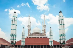 10 Tempat Wisata di Semarang yang Paling Hits dan Menarik Dikunjungi