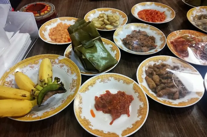 Rumah Makan Sarinande Tempoe Doeloe