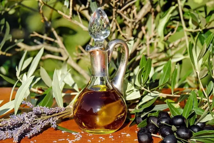 Minyak Zaitun Extra Virgin: Lemak Baik Sehari-hari
