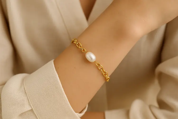 Model Gelang Emas Rantai Model Paperclip - Simpel tapi Super Stylish